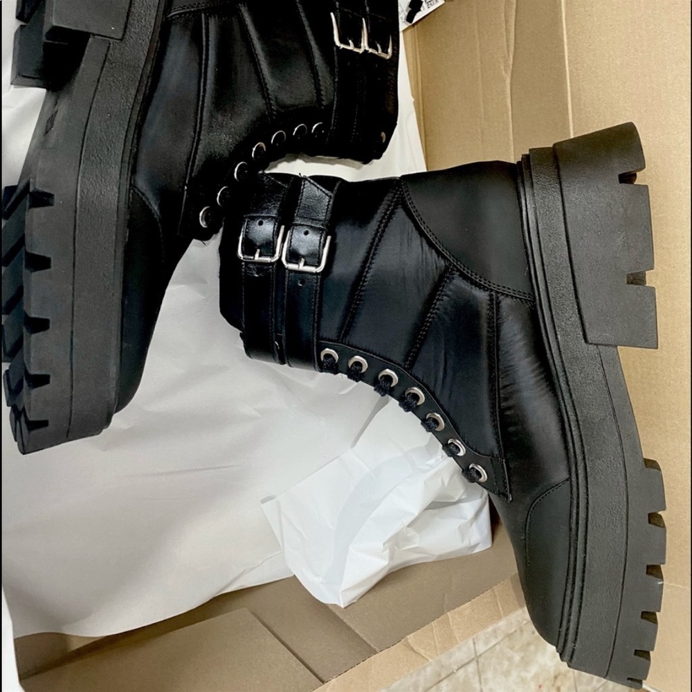 Zara black thick sole lace ups , quilted , doble buckled ,combat boots